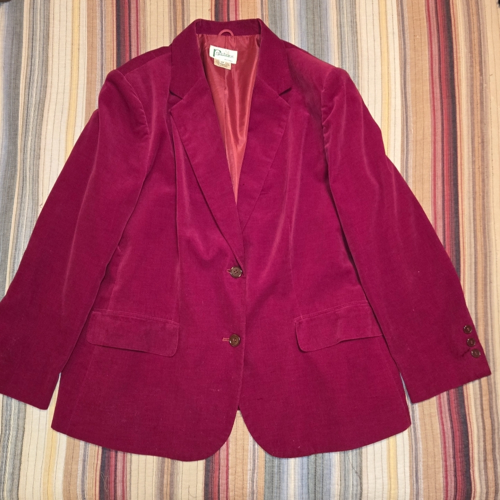 Vintage Penchant Womens Cranberry Velvet Blazer